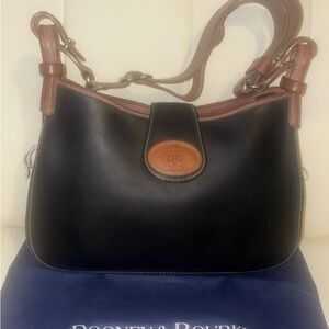 “Dooney & Bourke” Vintage Smooth Black Florentine Italian “Donegal Crest” Purse